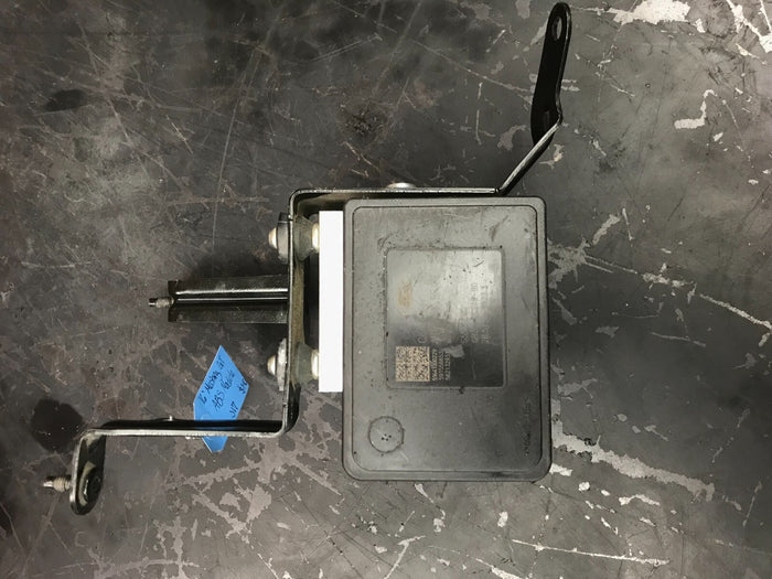 2016 Ford Mustang GT ABS Anti Lock Brake Lock Pump Module GR3C-2C405-BC