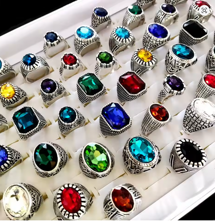 2XLuxury Antique Zircon Stone Rings