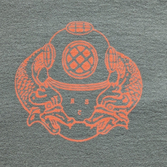 OLIVE GREEN N.S.C ORANGE LOGO TEE