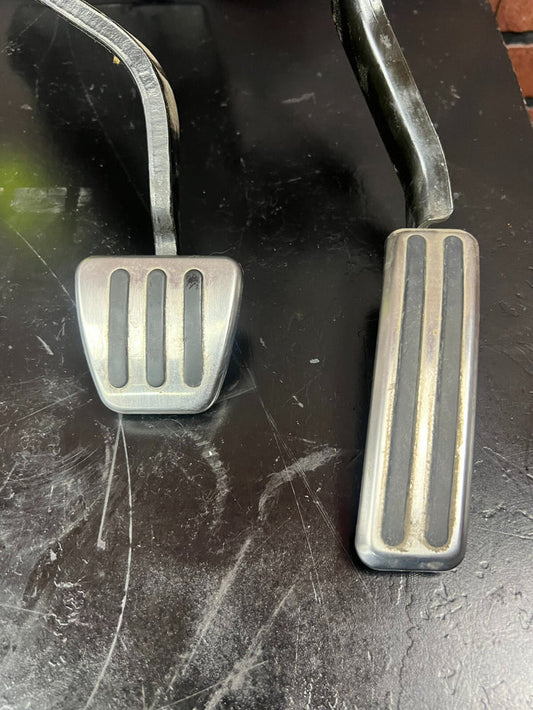 07-08 Saturn Sky Pontiac Solstice GXP OEM Manual Trans Brake & Gas Pedal Used