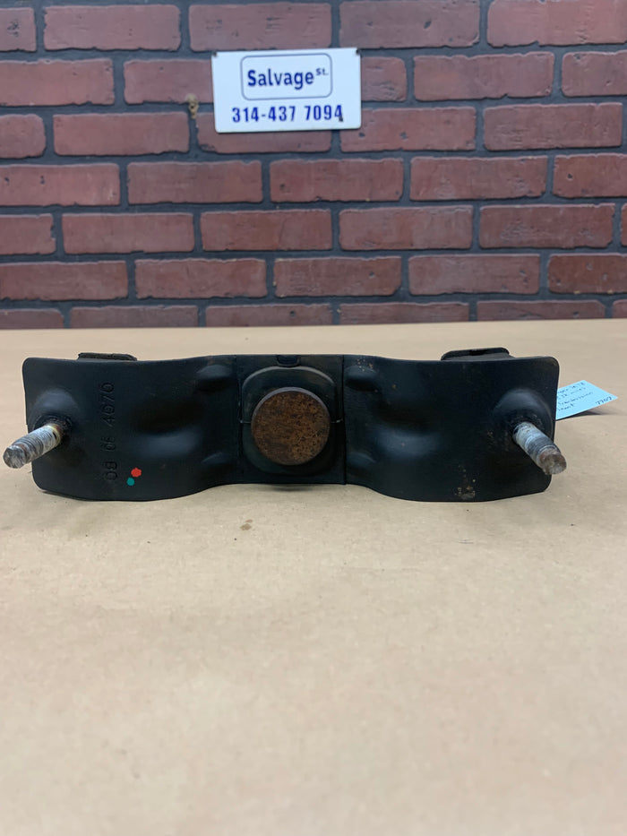 09-23 TR6060 Manual Challenger Transmission Mount and Gearshift Bracket