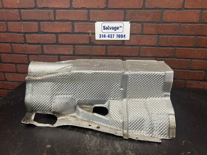 2012-2018 AUDI A6 S7 FWD 2.0L CENTER EXHAUST HEAT SHIELD COVER PLATE OEM