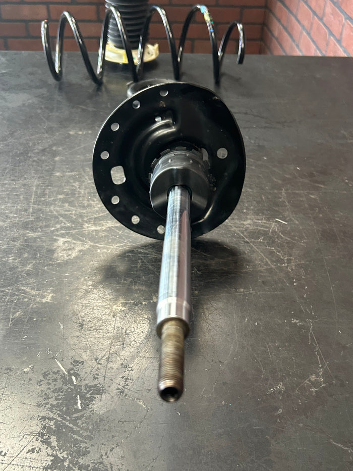 2016-2020 HONDA FIT FWD FRONT RIGHT SIDE SHOCK STRUT ABSORBER & COIL SPRING OEM