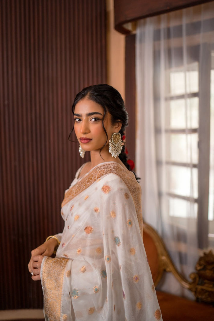 Banarsi: Meenakari