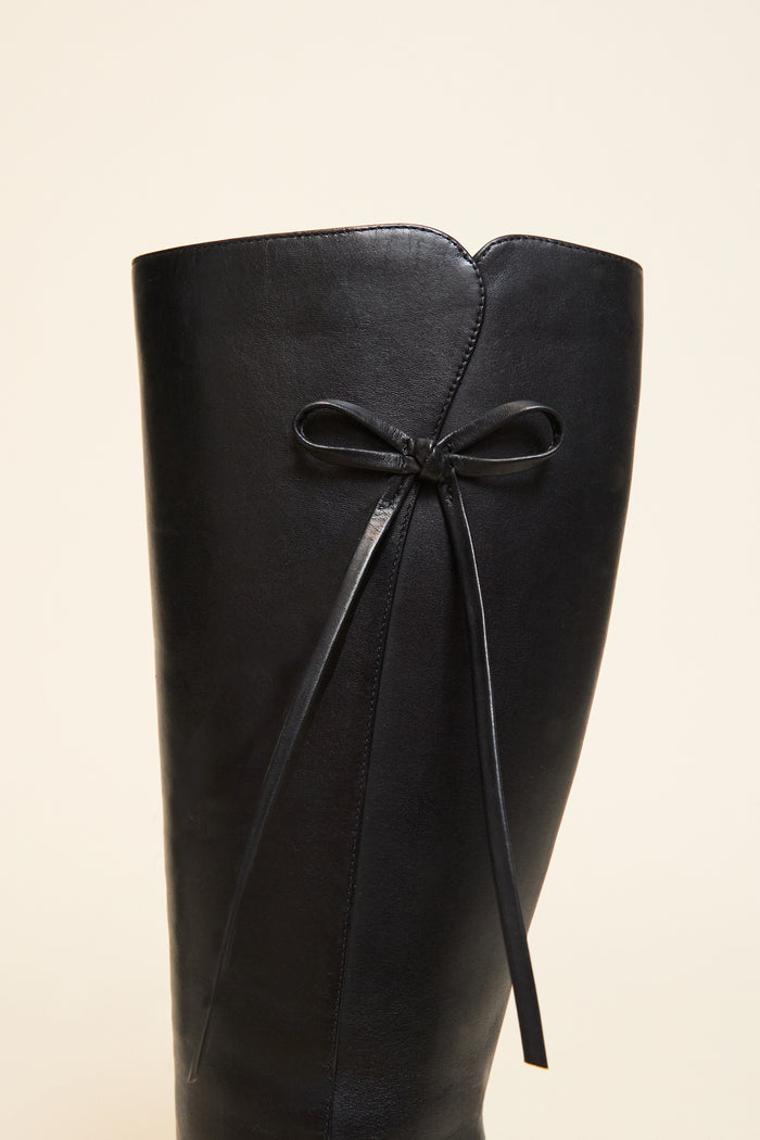 Billy Boot in Black