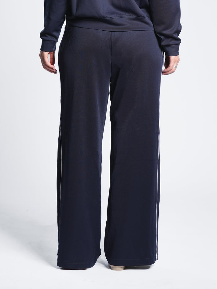 BREATHABLE COMFORTLUX LINED WIDE LEG PANT