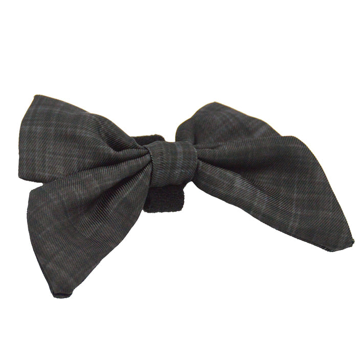 Add a touch of Baby Got Black style with the Sassy Woof Dog Sailor Bow, featuring wide, slightly textured black fabric with a subtle checkered pattern—perfect for any trendy pup.