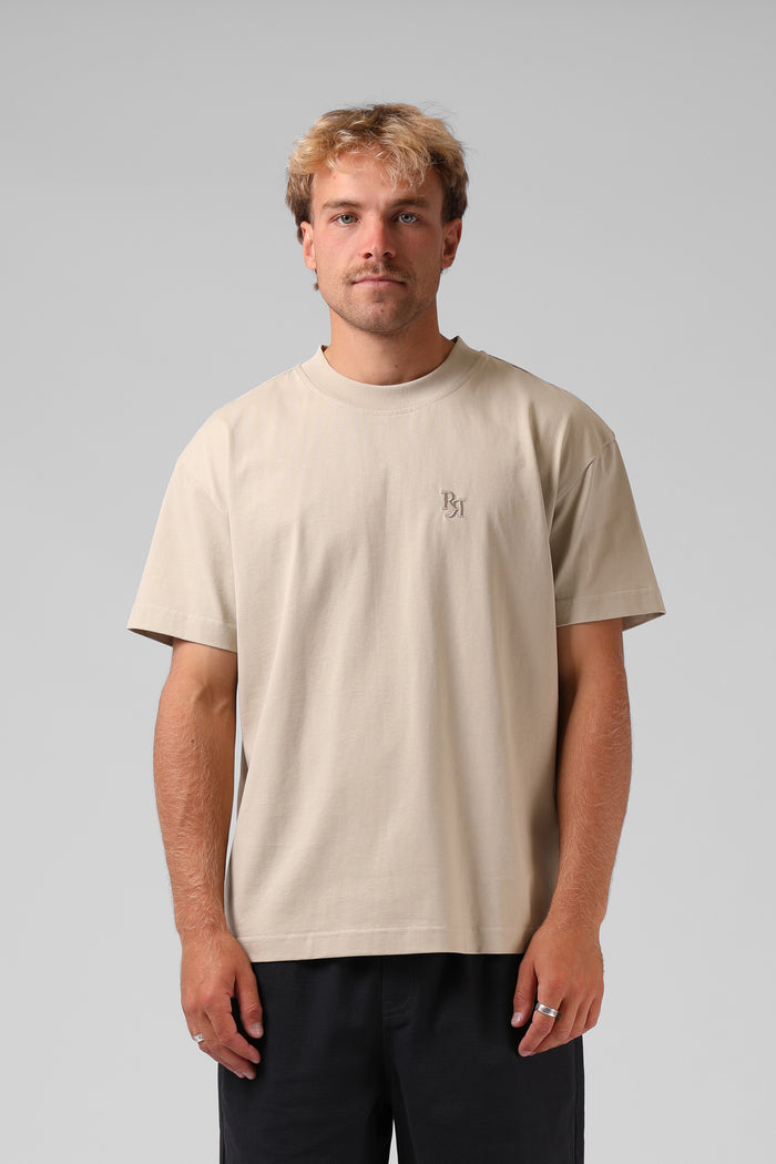 Form Tee - Sand