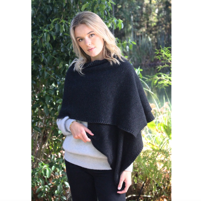 One Size Fits All / Black/Charcoal