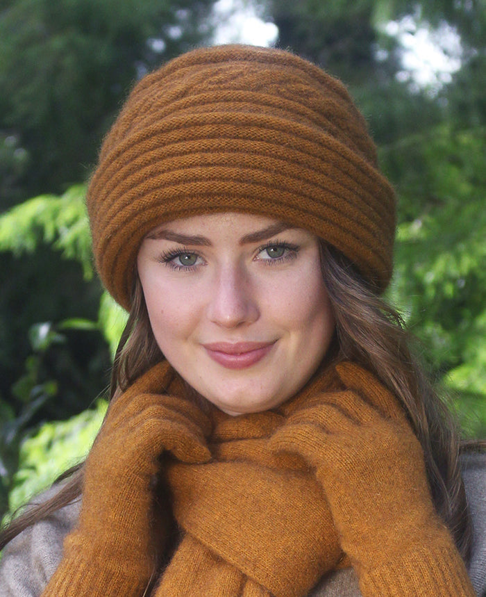 Lothlorian- Merino & Possum  Ribbed Clouche Hat