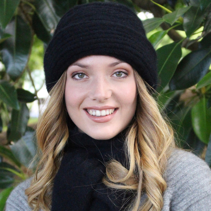 Merino & Possum Ribbed Clouche Hat - Black