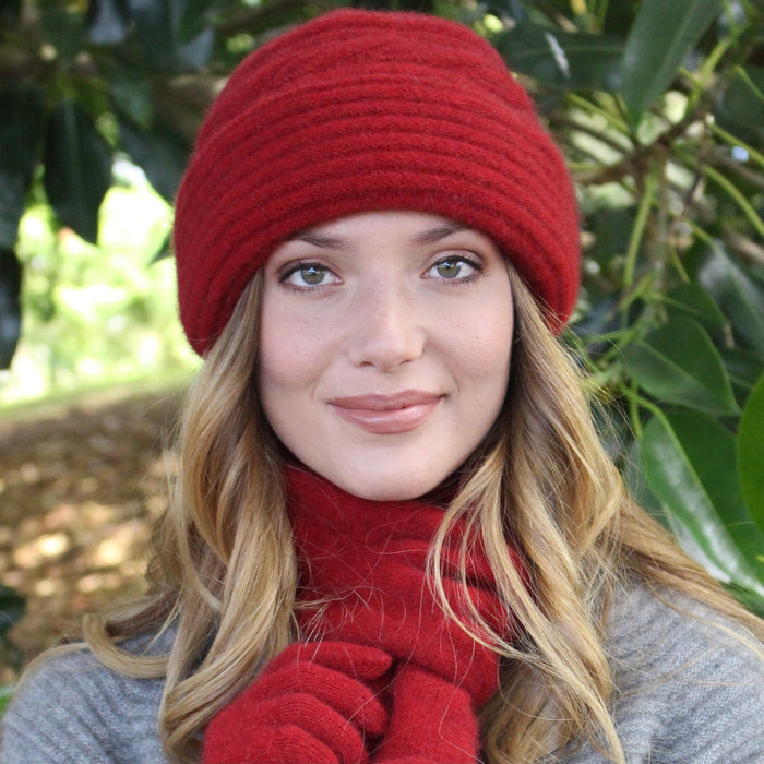 Merino & Possum Ribbed Clouche Hat - Red