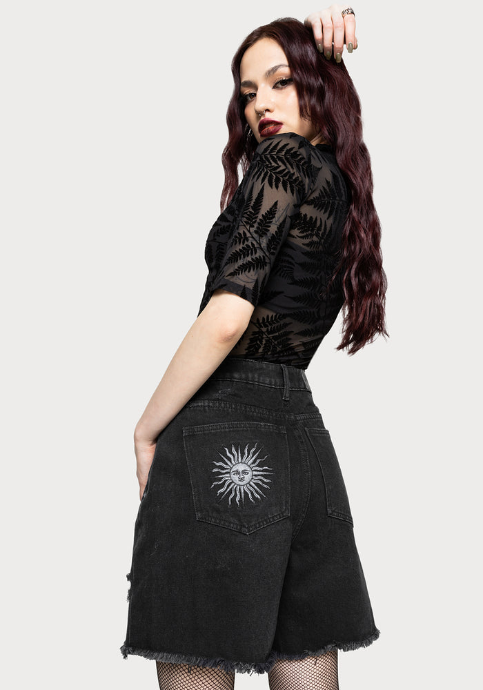 Reina Celestial Embroidered Denim Short 24" / UK 6