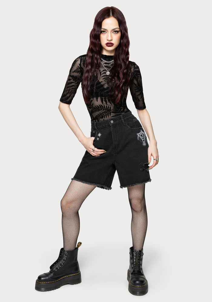 Reina Celestial Embroidered Denim Short 24" / UK 6