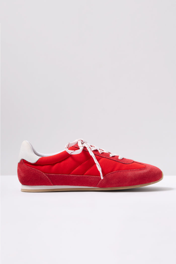 Runabout Jogger Sneaker