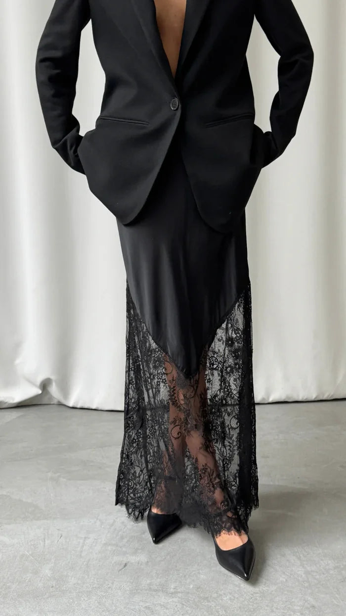 SOLENE LACE SKIRT | Black - Darling & Domain