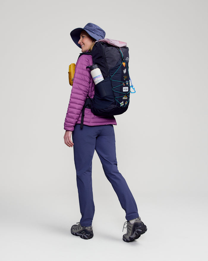 b1612_902_trailhead_pack_35l_black_m_b_1600x2000_2a2e340_1756934132000