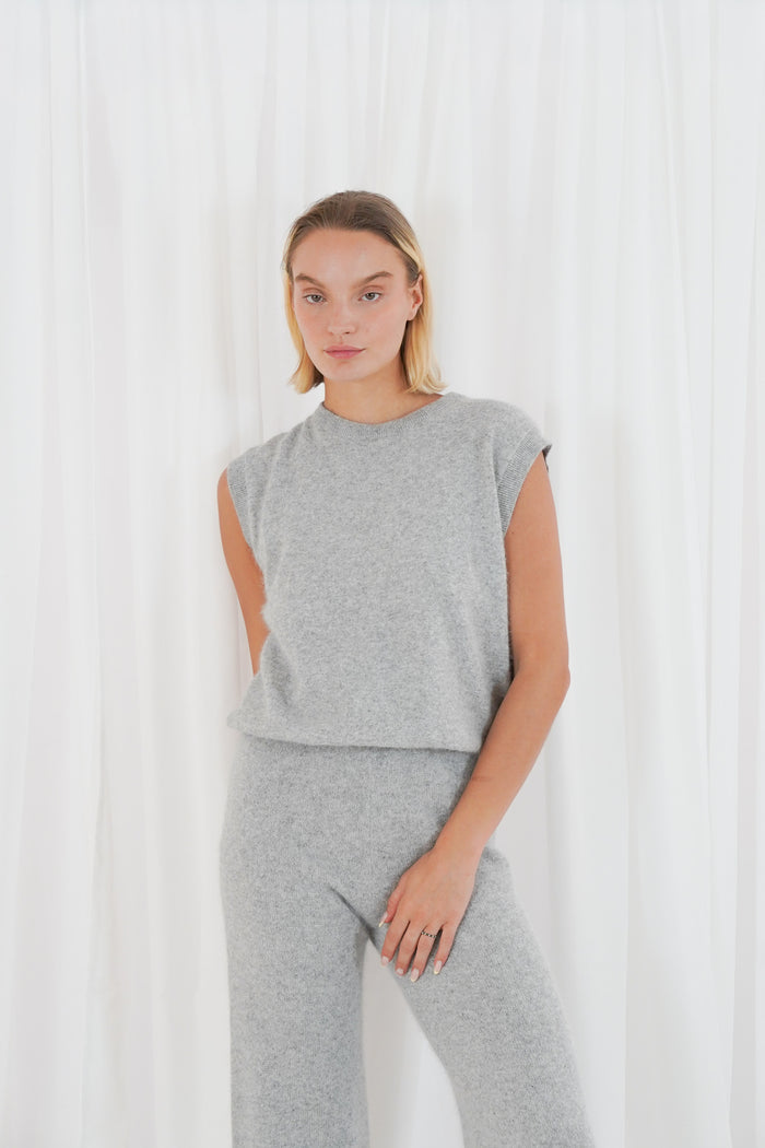 TWNS the label Durango knitted pullover sleeveless round-neck