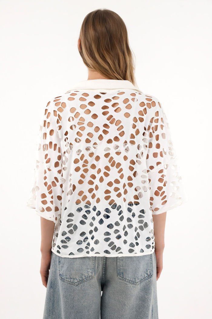 Women's cream knitted shirt