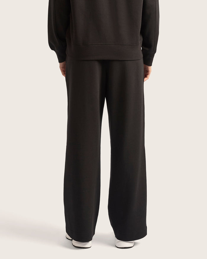 Women's Straight Leg Sweat Pants - Black